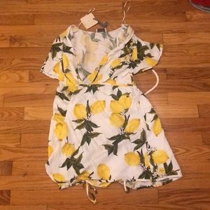 Lemon dress size L